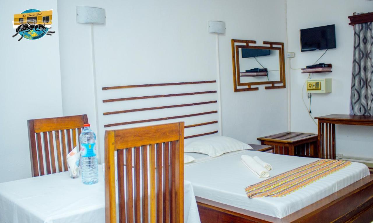 La Fourmi Hotel Нуси-Бе Экстерьер фото